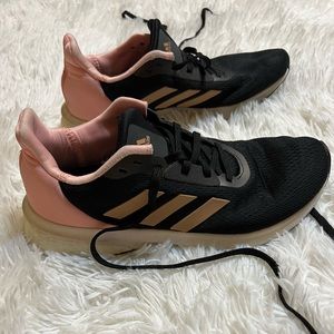 Adidas womens size 8.5